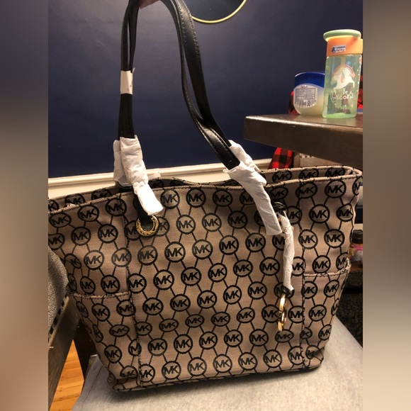 KORS Michael Kors Handbags - Michael Kors purse NWT